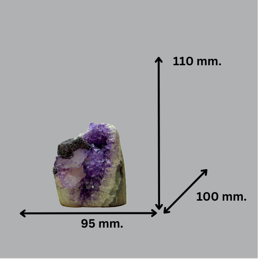 Purple Amethyst Geode with Dark Hematite Inclusion | Uruguay | 1,226 g | 255 x 160 x 110 mm.