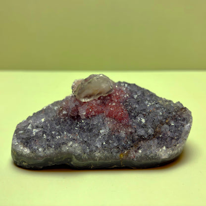 Grey Amethyst (Agate Banded) with Clear Calcite and Red Hematite | Uruguay | 266 g | 145 x 140 x 80 mm.