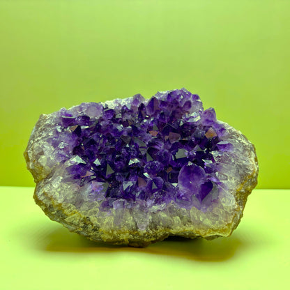 Rich Purple Sharp Point Amethyst Crystal Cluster | Uruguay | 816 g | 75 x 90 x 95 mm.