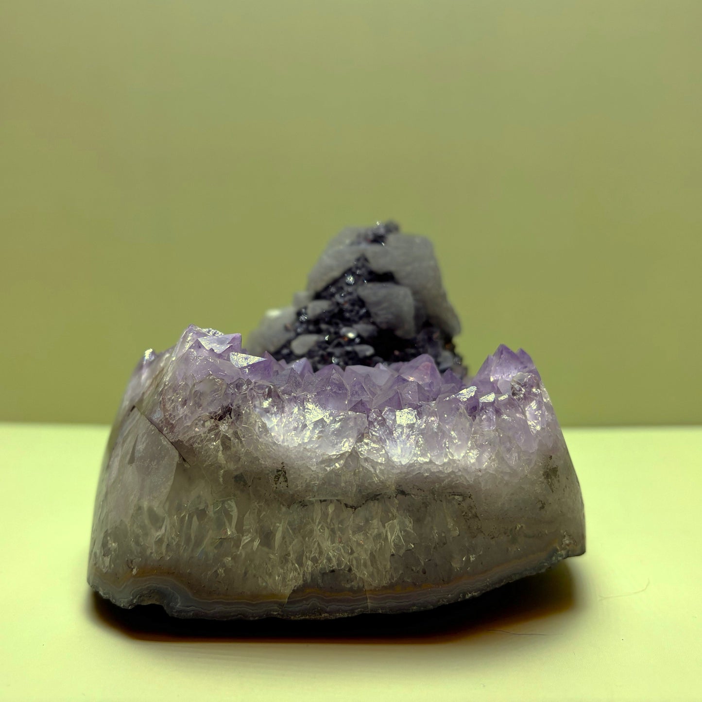 Light Purple Amethyst Geode (Agate Banded) with Layered Calcite on Hematite | Uruguay  | 922 g | 95 x 100 x 65 mm.