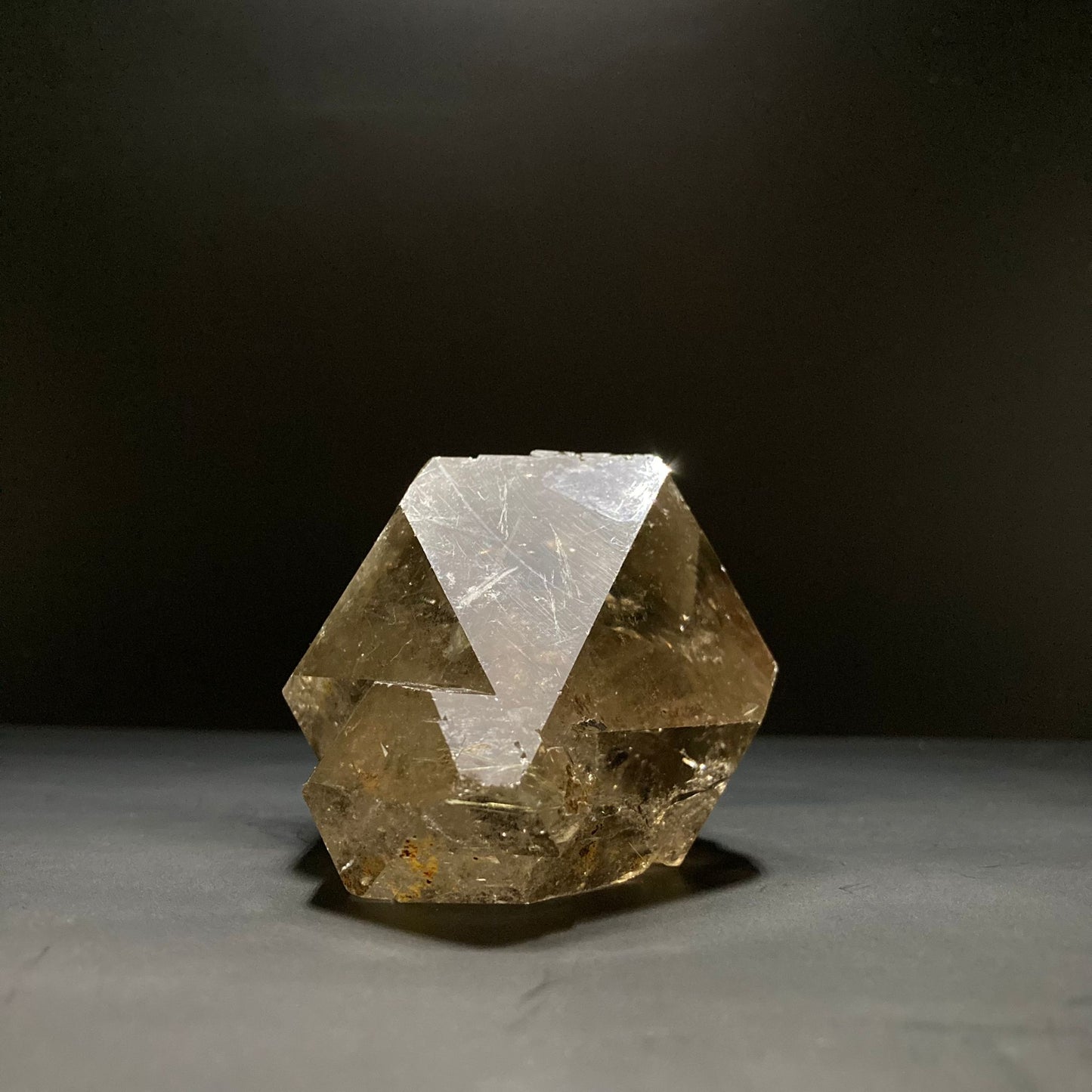 Cristal de cuarzo ahumado gemelo biterminado natural | Cuarzo lemuriano | Cuarzo rutilo | Curación con cristales | Decoración del hogar | Piedra preciosa