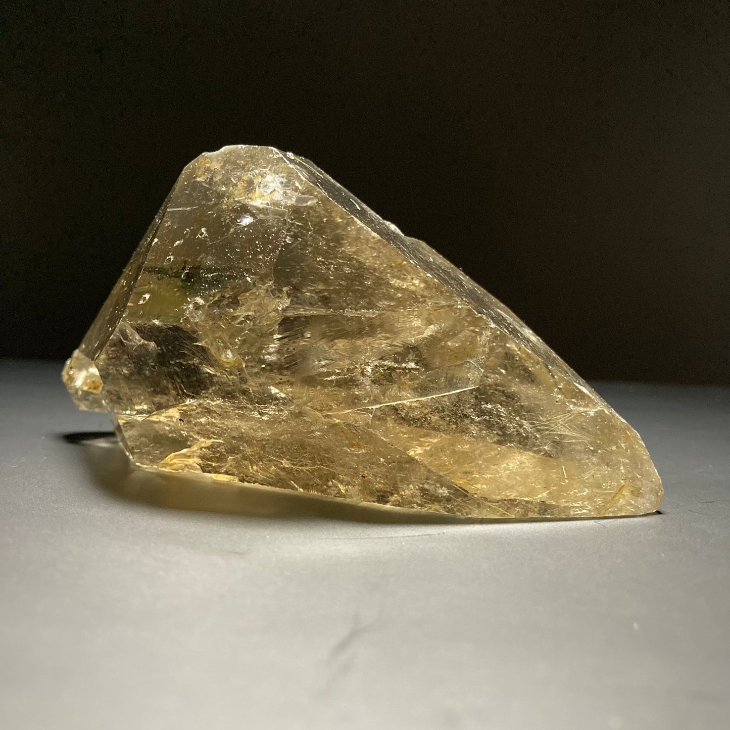 Cristal de cuarzo ahumado gemelo biterminado natural | Cuarzo lemuriano | Cuarzo rutilo | Curación con cristales | Decoración del hogar | Piedra preciosa