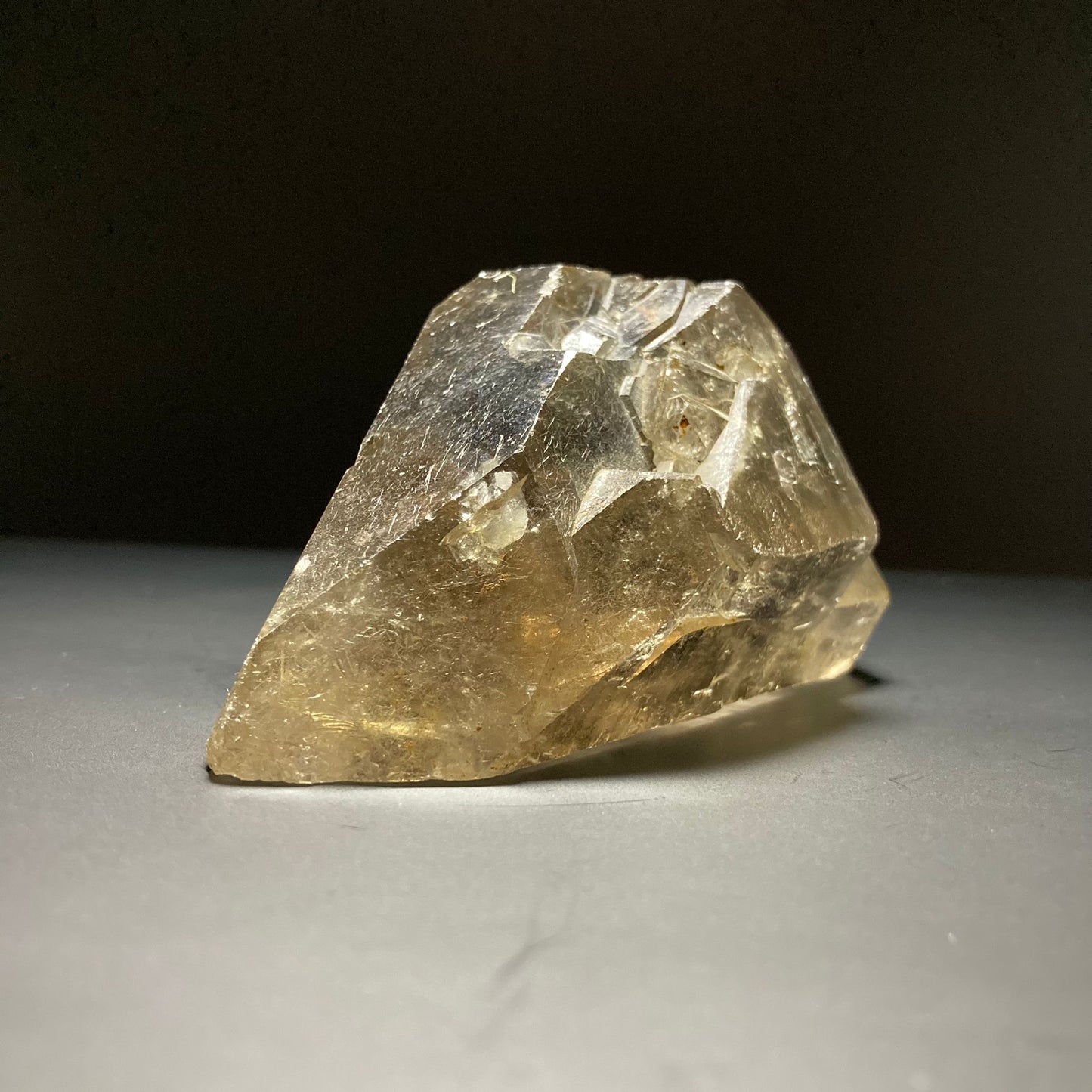 Cristal de cuarzo ahumado gemelo biterminado natural | Cuarzo lemuriano | Cuarzo rutilo | Curación con cristales | Decoración del hogar | Piedra preciosa